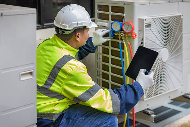 Professional Hvac Installation technician working in Lake Hill, NY